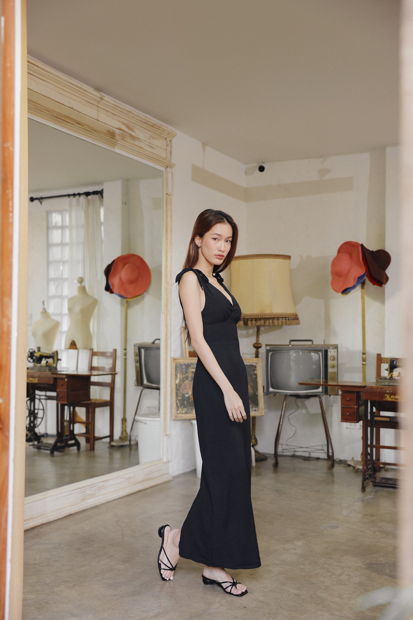 Emmi Padded Linen Dress (Ebony)