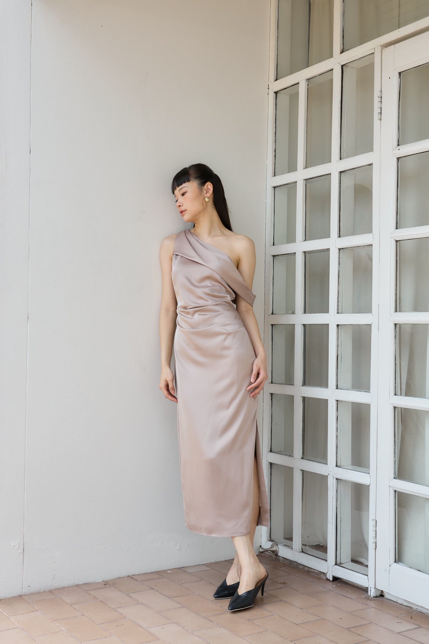 Sadie One-Shoulder Dress (Toffee)
