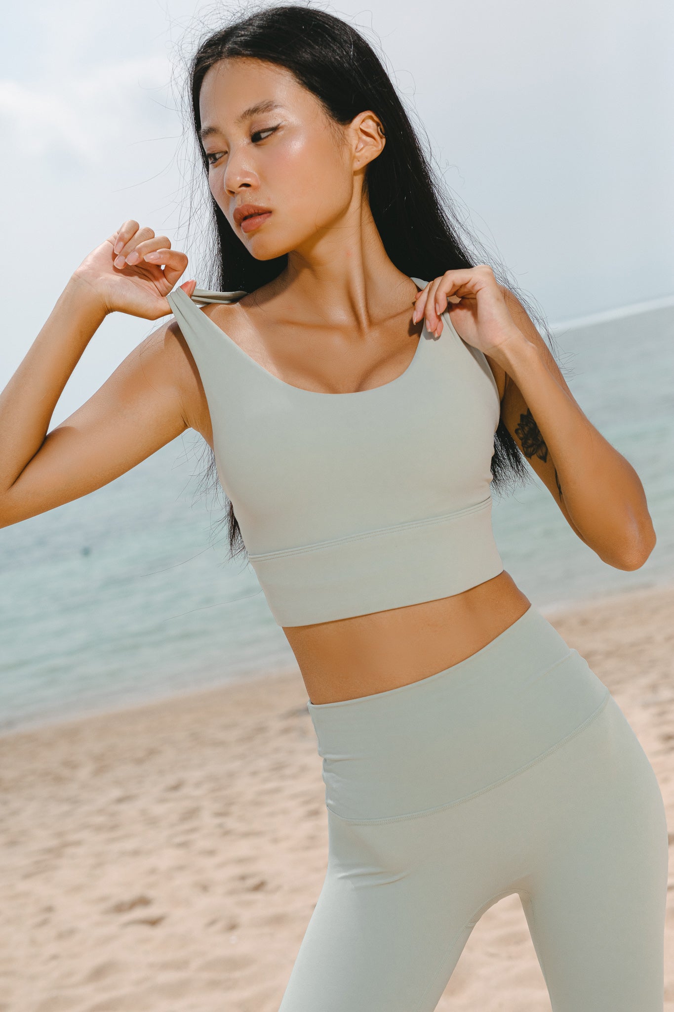 Butter Bae High Waist Tights with Back Pocket (Mint)