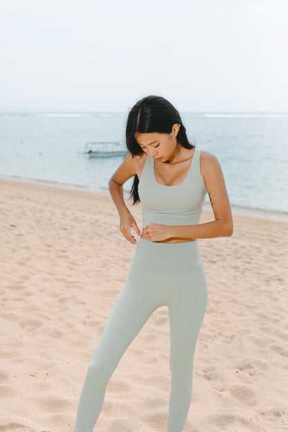 Butter Bae High Waist Tights with Back Pocket (Mint)